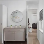Apartment Mark's Seaview By Irundo *