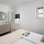Mark's Seaview By Irundo Apartment