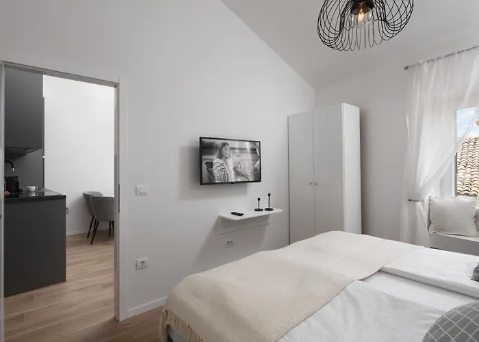 Διαμέρισμα New2024 Mark's Seaview By Irundo Ρόβινι